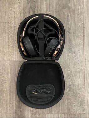 Monster Over-Ear DJ Headphones (24K Gold)